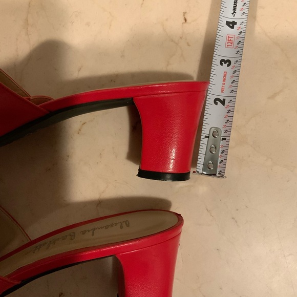 Alexandra Bartlett Woman’s Red Leather Slide Heels Size 7.5 - Picture 3 of 12